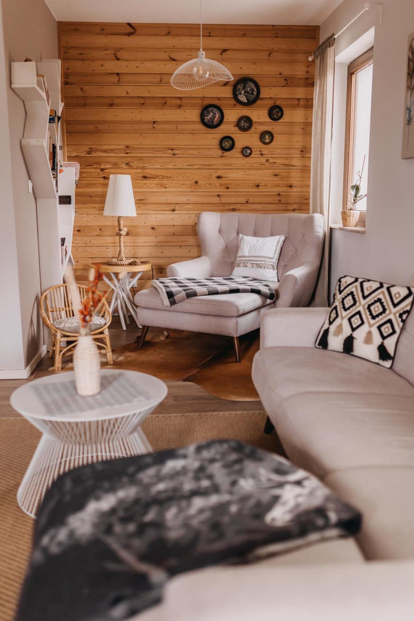 Dzikowiejsko Holiday home *